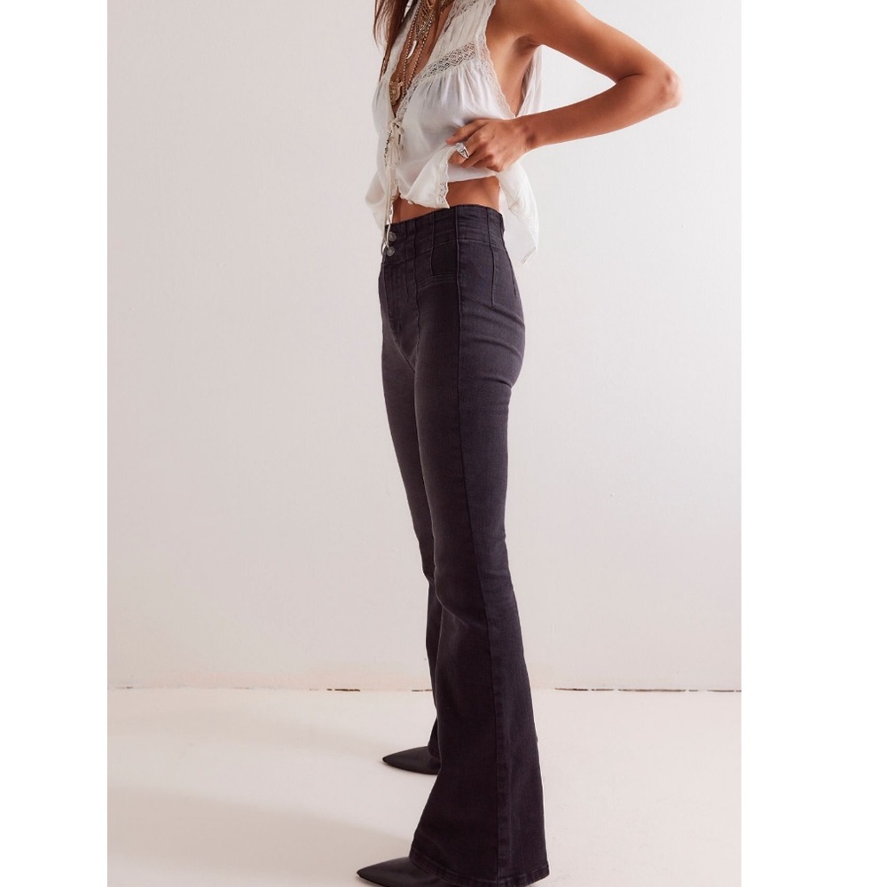 Free People We The Free Jayde Flare Jeans Size 30 – Super High Rise Stretch - Picture 2 of 12